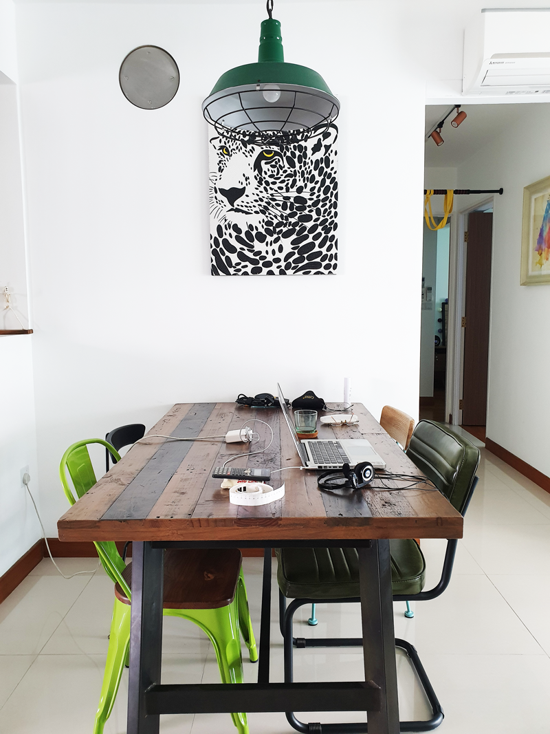 university red white